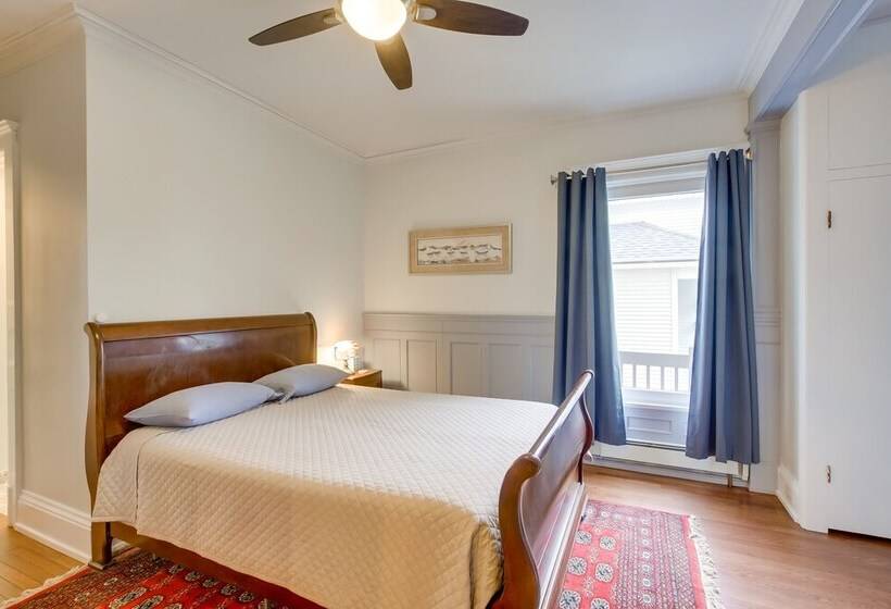 Updated Sheboygan Home W/ Porch < 1 Mi To Beach