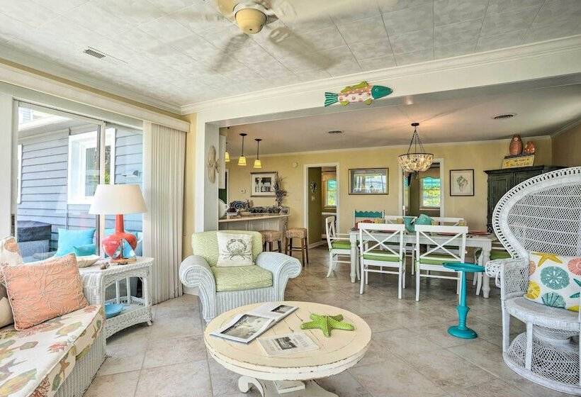 Urbanna Waterfront Retreat: Pier & Gas Grill!