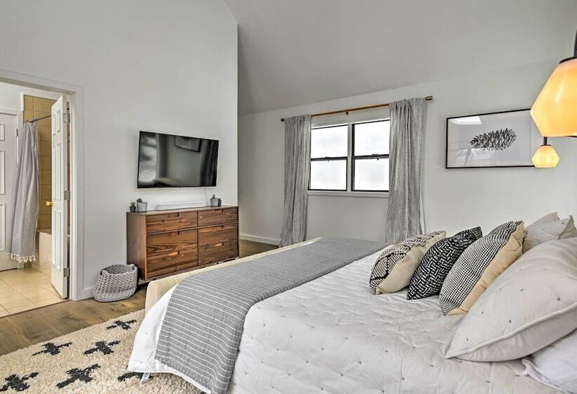 Vermont Ski Chalet ~ 5 Mi To Magic Mountain