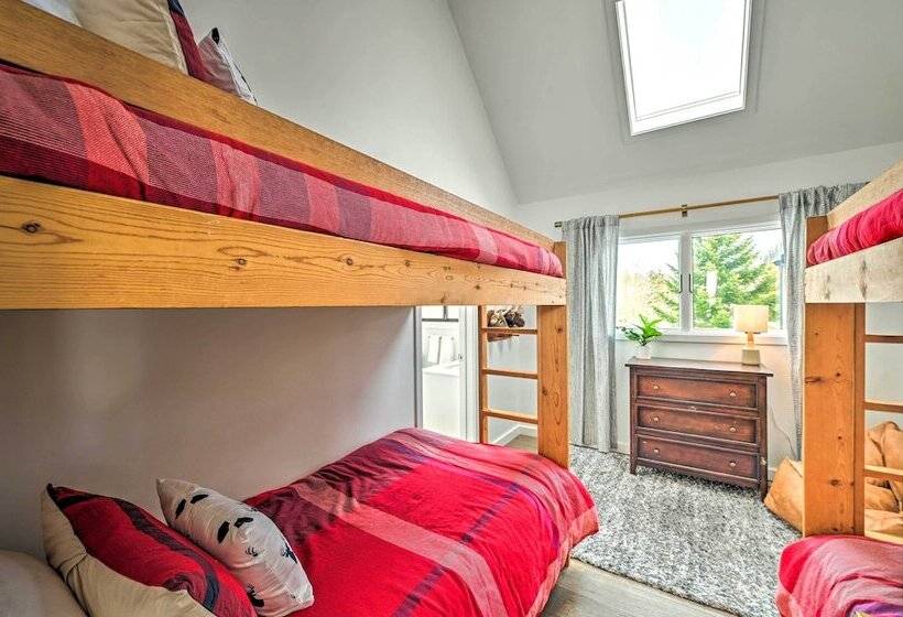 Vermont Ski Chalet ~ 5 Mi To Magic Mountain