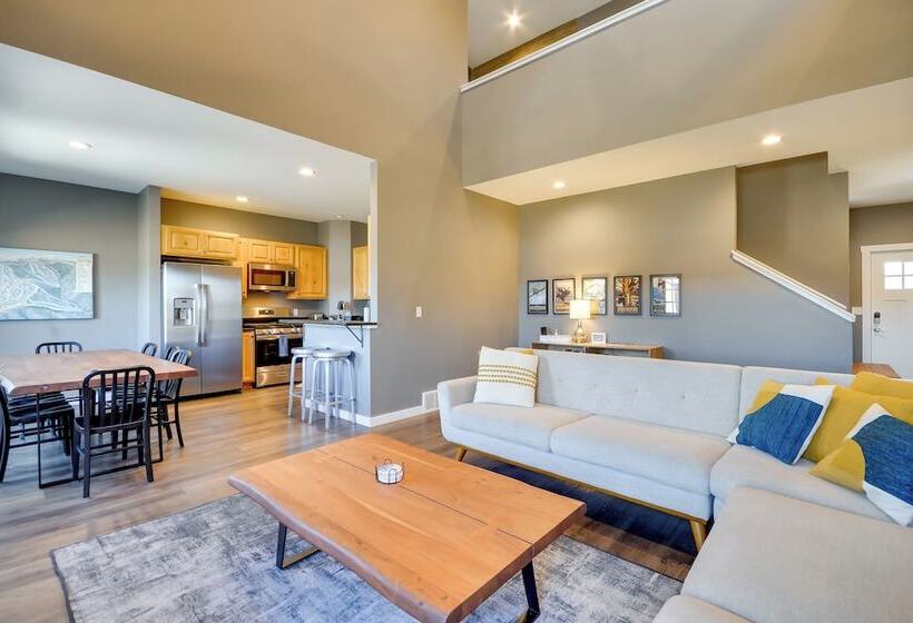 Vivid Home On Red Lodge Mountain Golf Course!