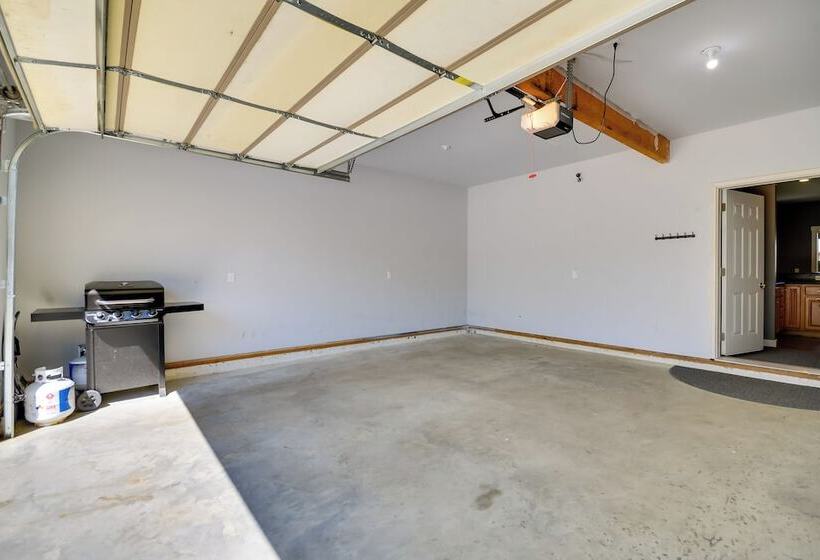 Vivid Home On Red Lodge Mountain Golf Course!