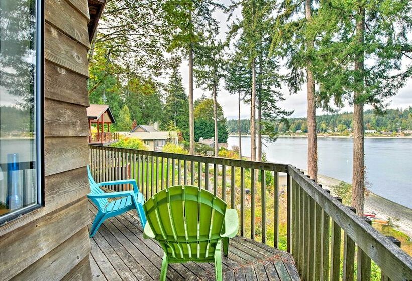 Waterfront Bainbridge Island Home: Stunning Views!