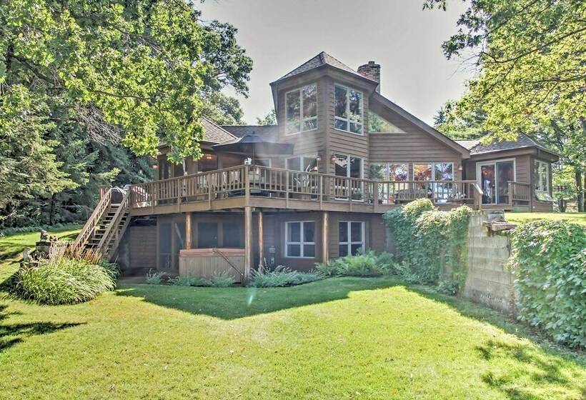 Waterfront Crosslake House: Private Dock & Beach!