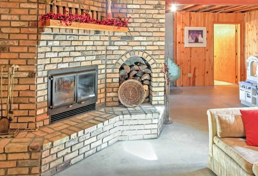 Waterfront Crosslake House: Private Dock & Beach!