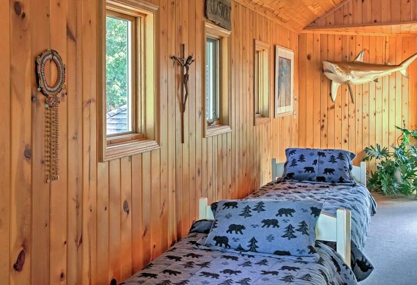 Waterfront Crosslake House: Private Dock & Beach!