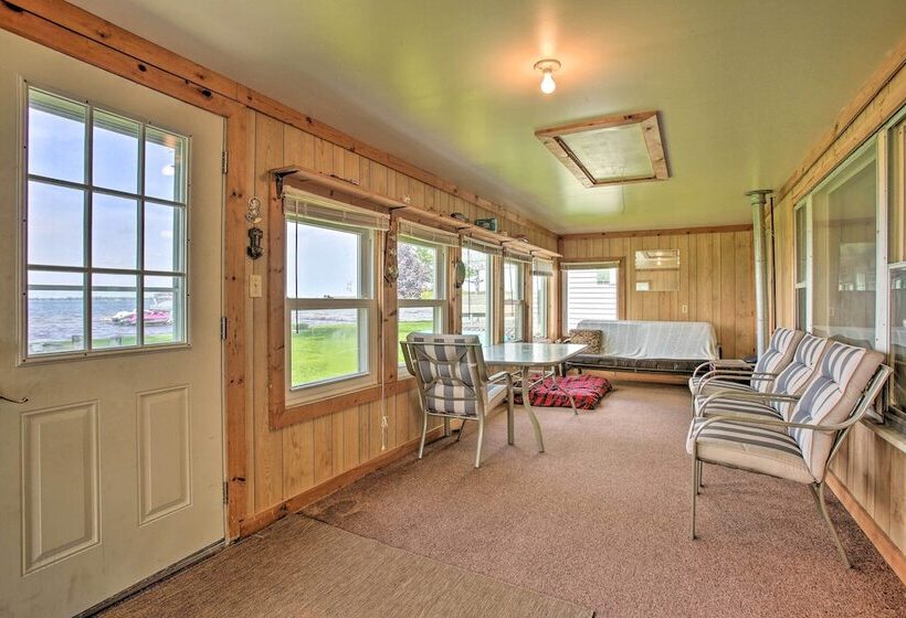 Waterfront Houghton Lake Cabin W/private Dock