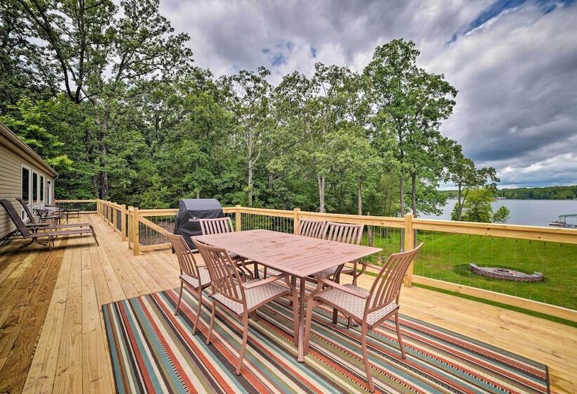 Waterfront Kentucky Lake Home W/ Boat Dock!