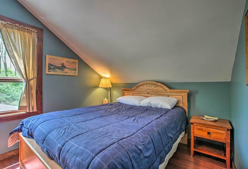 Waterfront Lake Koshkonong Home W/ Pier & Fire Pit