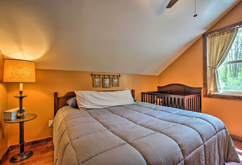 Waterfront Lake Koshkonong Home W/ Pier & Fire Pit