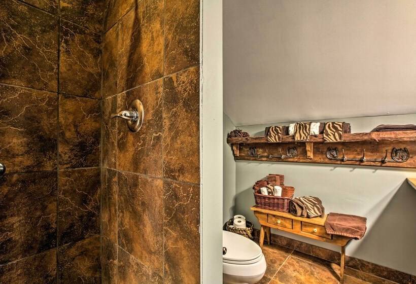 Waterfront Lake Koshkonong Home W/ Pier & Fire Pit