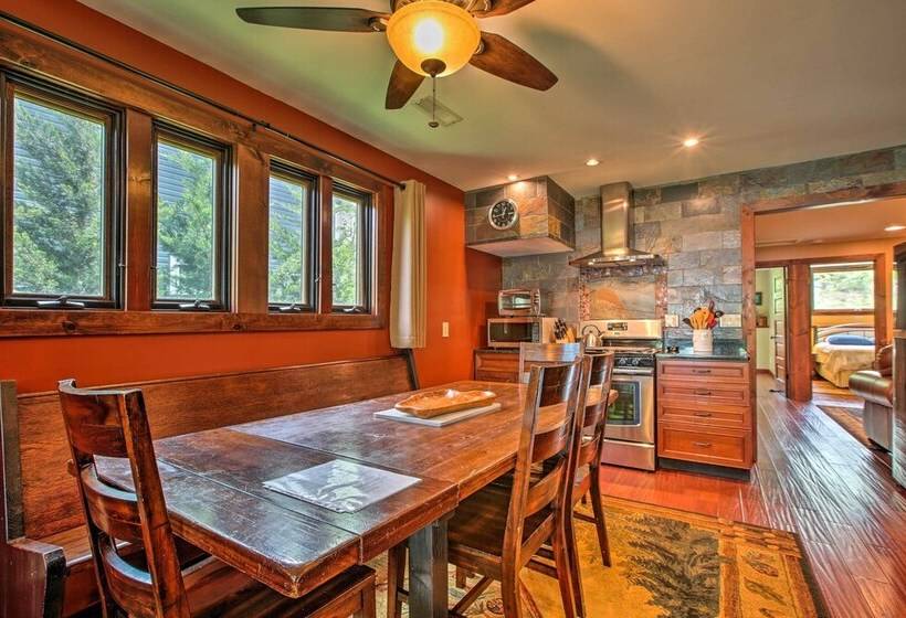 Waterfront Lake Koshkonong Home W/ Pier & Fire Pit