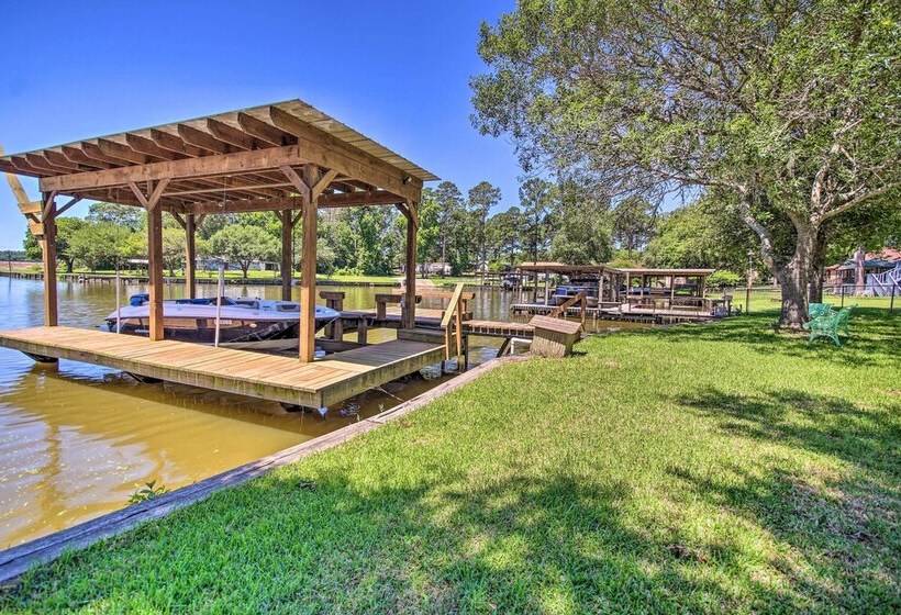 Waterfront Onalaska Retreat W/ Private Dock!