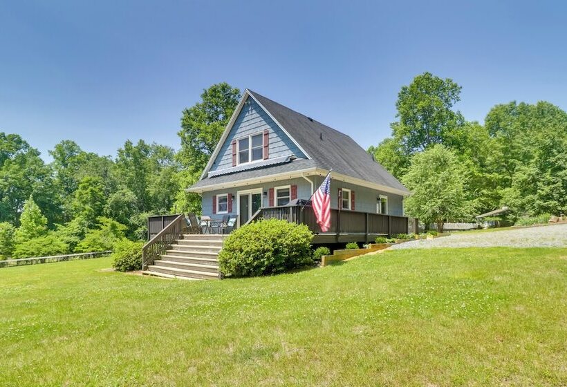 Waterfront, Deck: Peaceful Louisa Cottage Escape