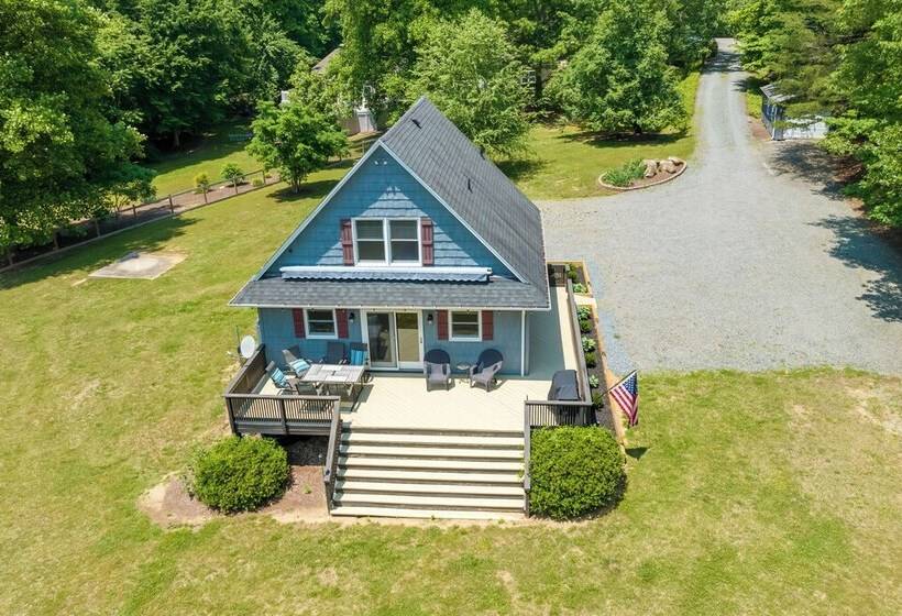 Waterfront, Deck: Peaceful Louisa Cottage Escape