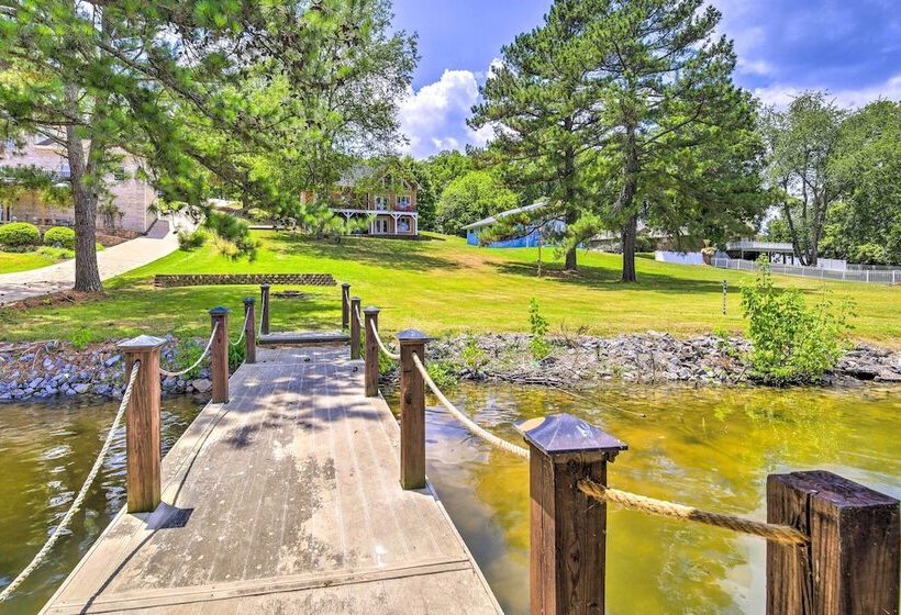 Waterfront Piney Flats Home W/ Private Dock!