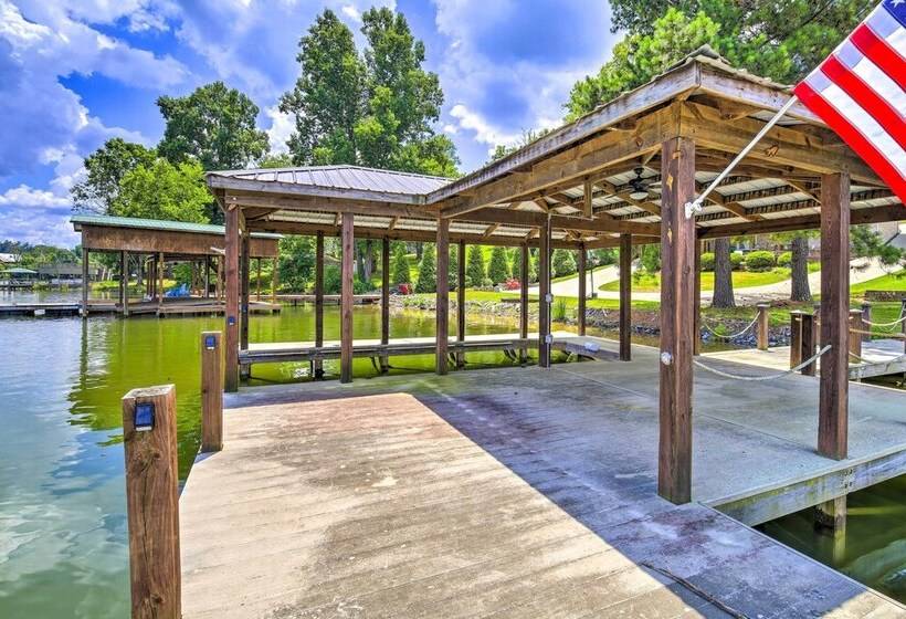 Waterfront Piney Flats Home W/ Private Dock!