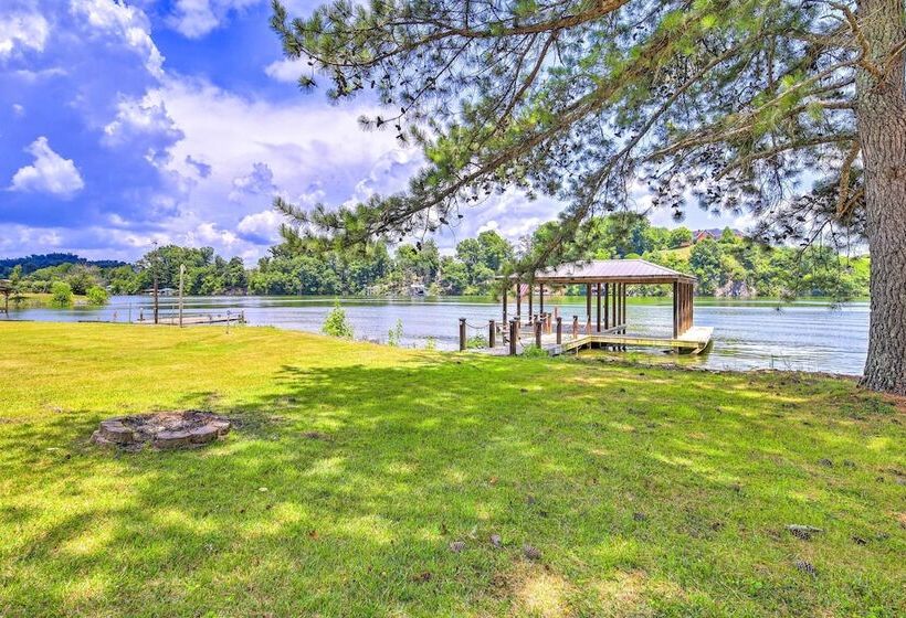 Waterfront Piney Flats Home W/ Private Dock!
