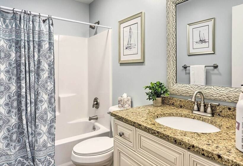 Port Clinton Home With Lake Views!