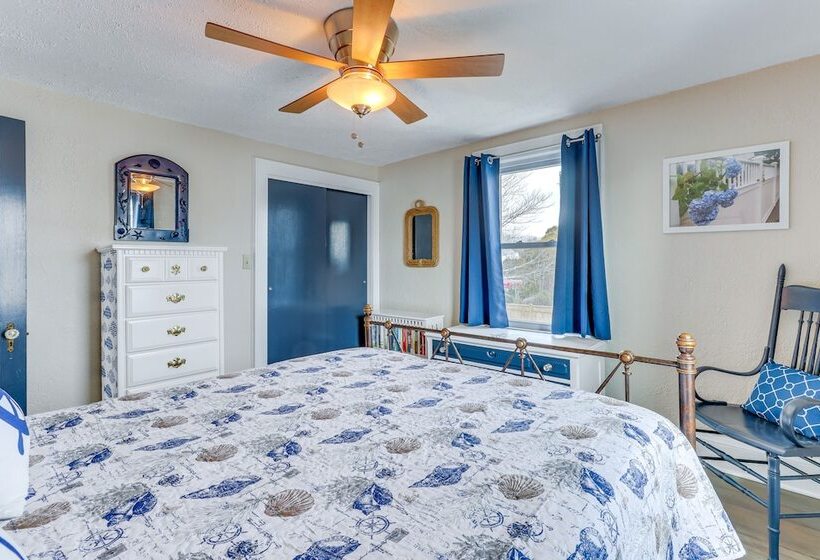 Westbrook Home W/ Ocean Views Walk To Beach