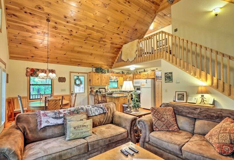 Whittlers Mountain Escape W/ Fireplace!