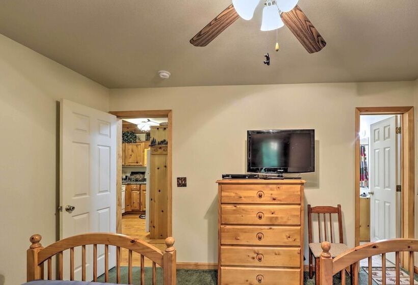 Whittlers Mountain Escape W/ Fireplace!