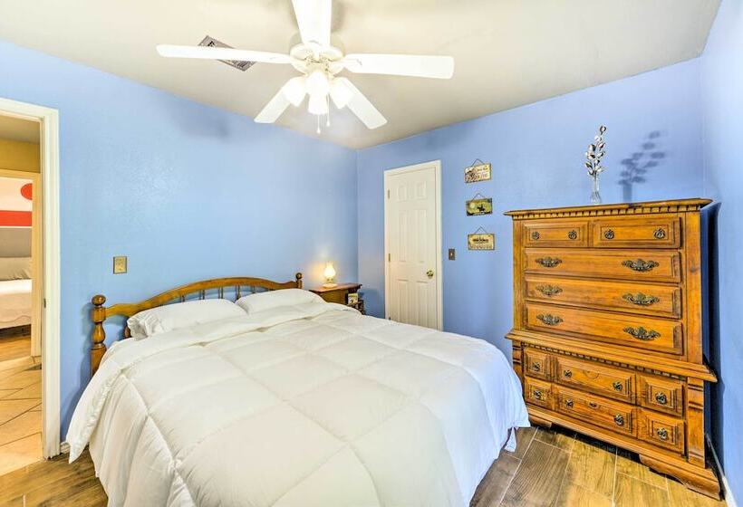 9 Mi To Belton Lake: Peaceful Home W/ Fire Pit