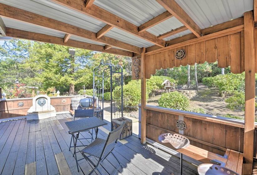 Wine Lovers Garden Oasis In Sutter Creek!