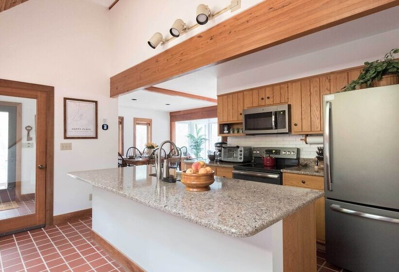 Wintergreen Resort Home ~ 2 Miles To Ski Slopes!