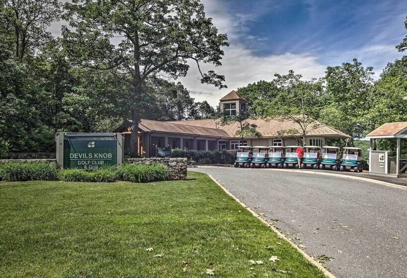 Wintergreen Resort Retreat   Walk To Slopes!