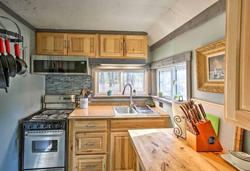 Work, Play & Get Away Cabin   Near Higgins Lake!