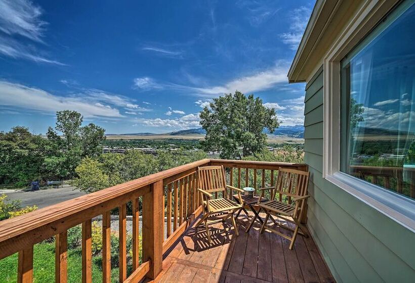 Yellowstone Country Family Home W/ View & Hot Tub