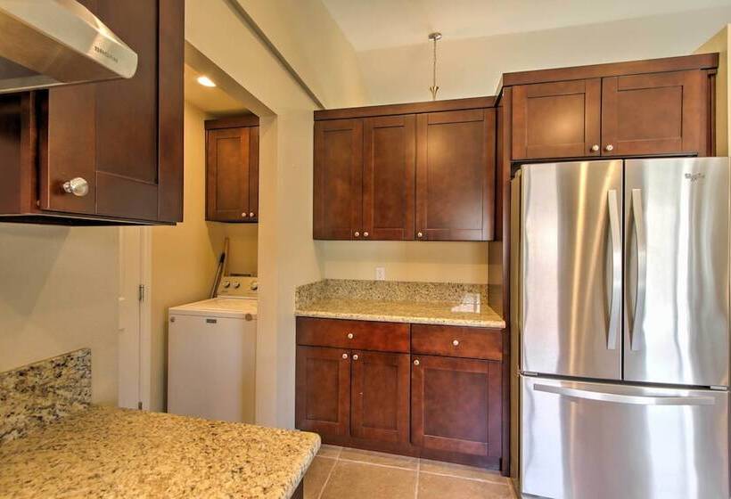 065355: Luxury 3 Br Desert Retreat: Near Coachella