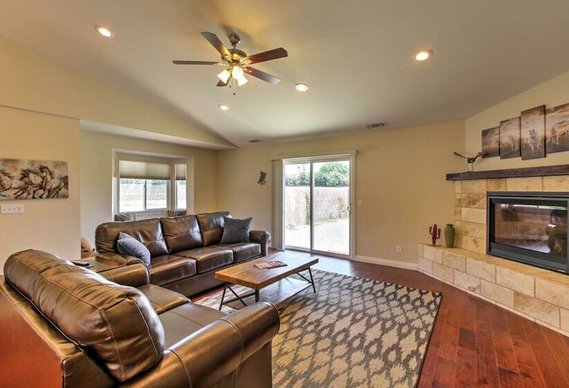 065355: Luxury 3 Br Desert Retreat: Near Coachella