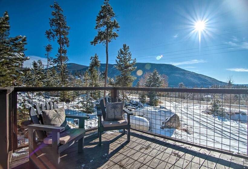 Outdoor Kitchen & Swim Spa: 1 Acre Grand Lake Home