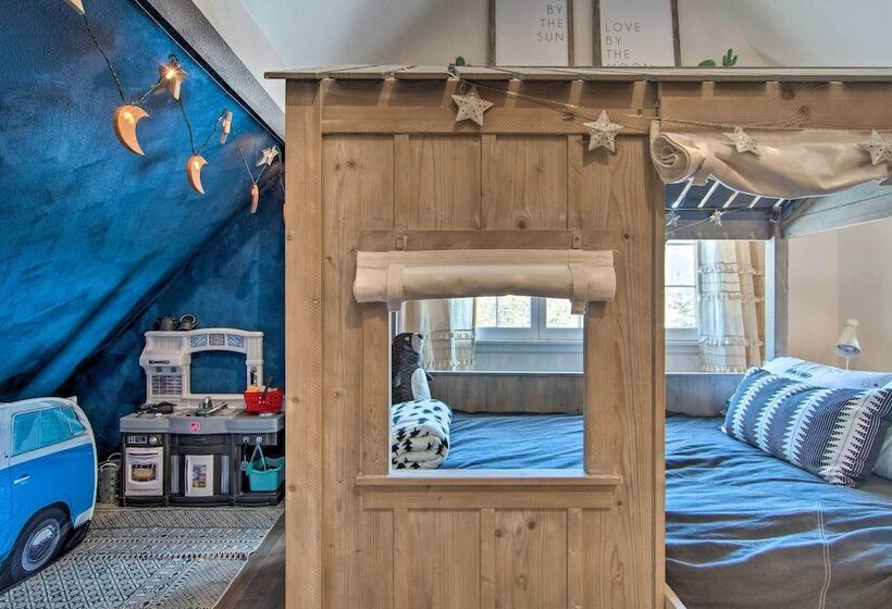 Outdoor Kitchen & Swim Spa: 1 Acre Grand Lake Home