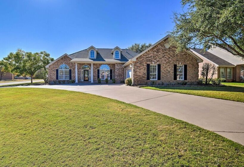 Abilene Home W/ Backyard & Grill: Walk To Acu