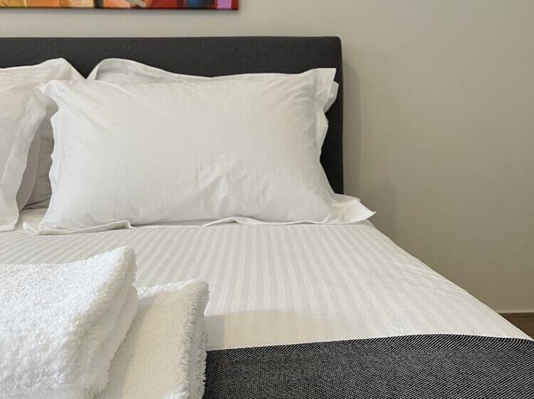 Aellō Luxury Apartments