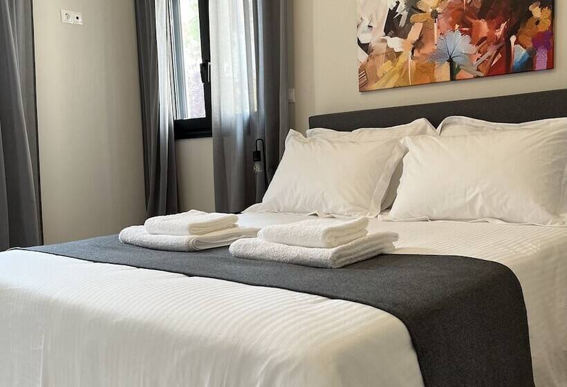 Aellō Luxury Apartments