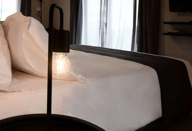 Aellō Luxury Apartments