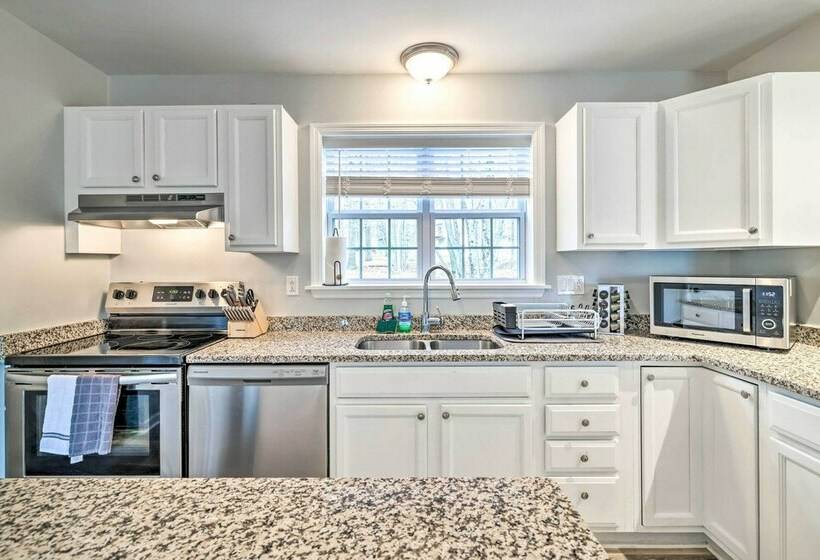 Albrightsville Home W/ Custom Home Theater