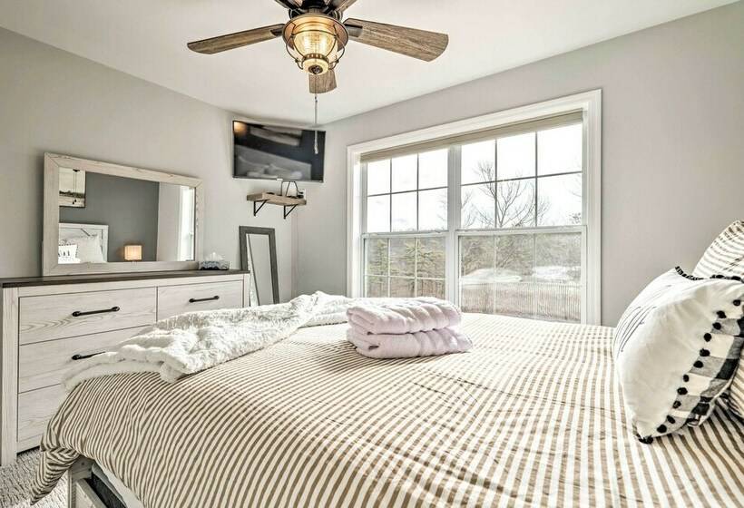 Albrightsville Home W/ Custom Home Theater