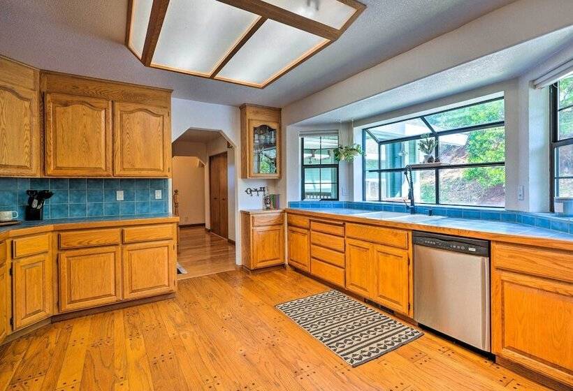 10 Acres W/ Stunning Views: Apple Hill Home!