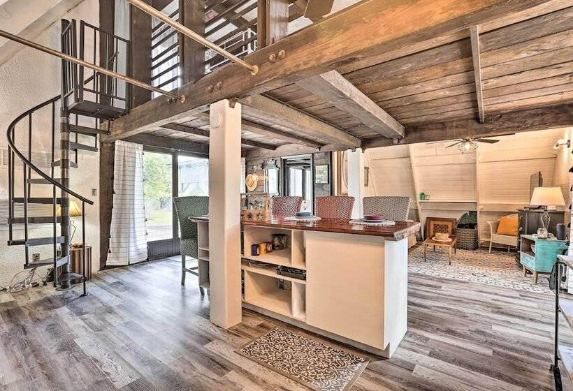 Authentic Clewiston Home W/ Outdoor Game Area