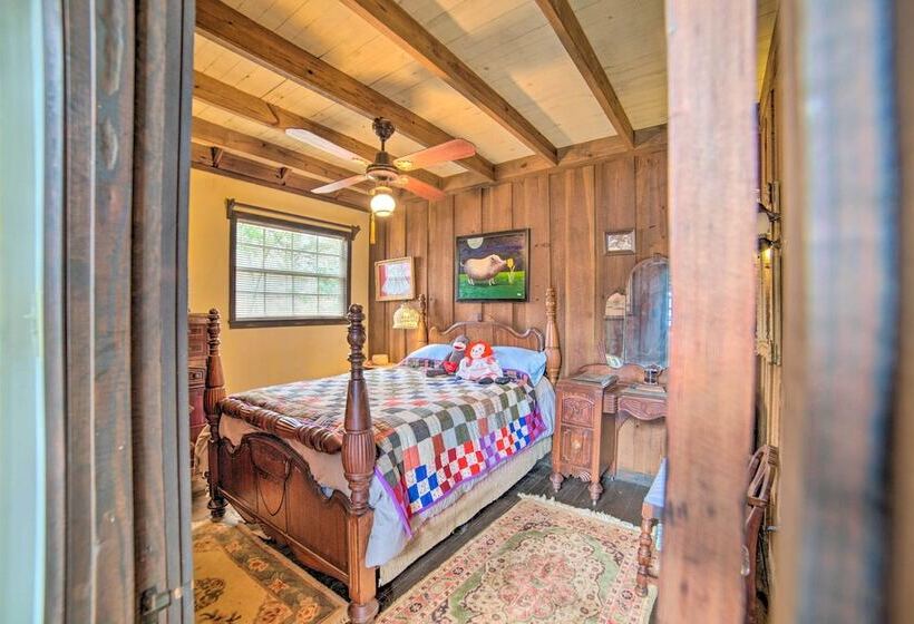 Authentic Retreat W/ Private Dock On Coosa River!