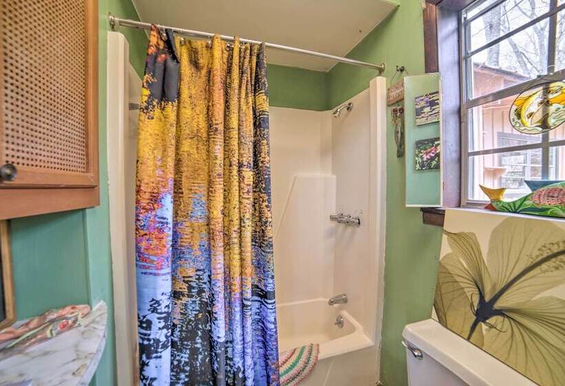 Authentic Retreat W/ Private Dock On Coosa River!