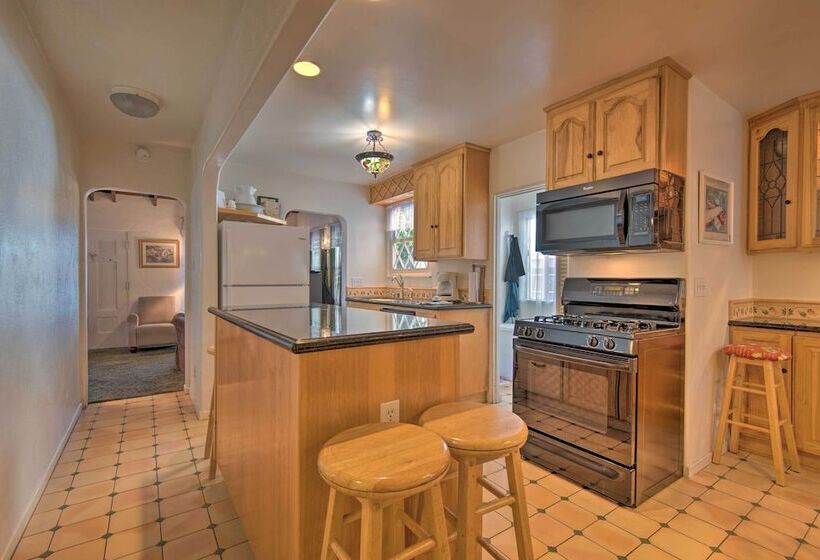 Avalon Escape: Everything Within Walking Distance!