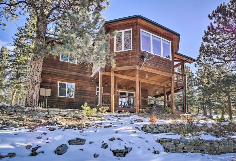 Bailey Getaway W/ Hot Tub & Game Room!