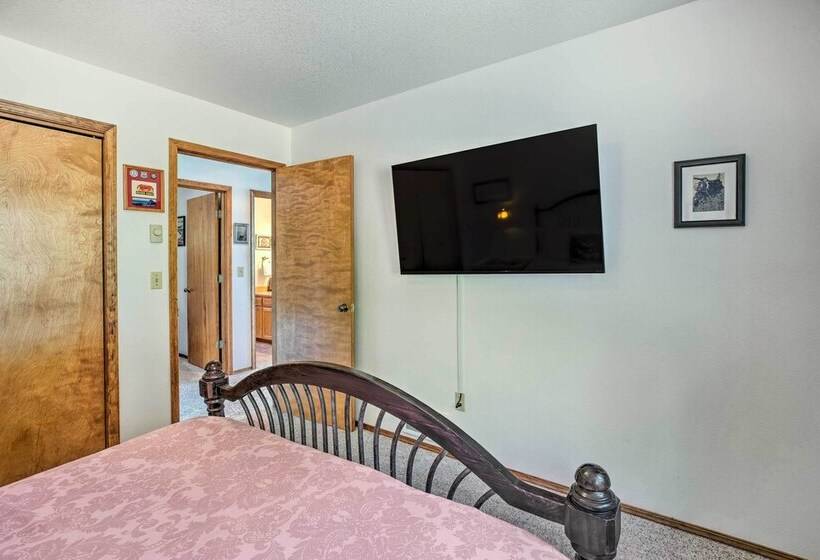 Bay City Home W/ Gorgeous Bay Views From Deck