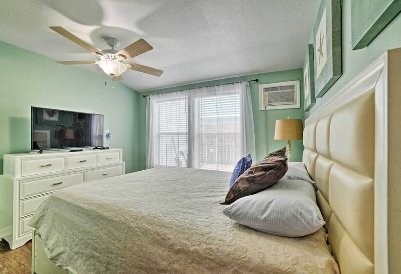 Bayfront Deck:  Casa Pescadores  Rockport Escape